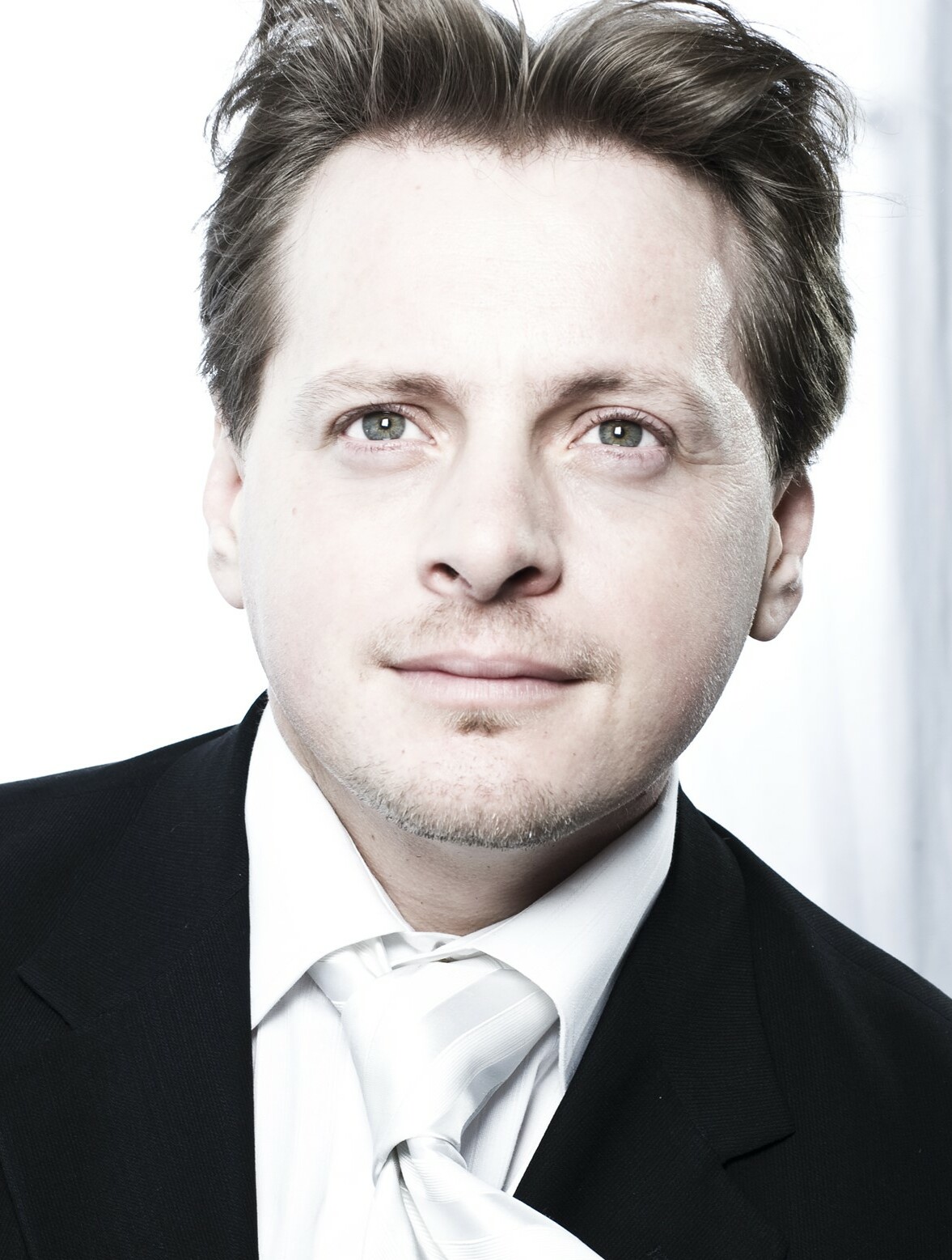 Alexander
            
            
            Capusevic